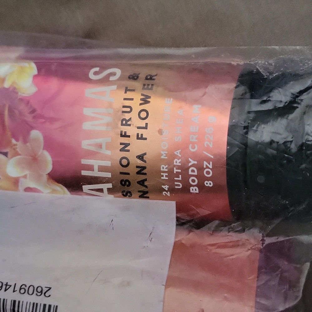 Bath body works wrapped duo creme perfume scent Bahamas full.size xo - Picture 2 of 5